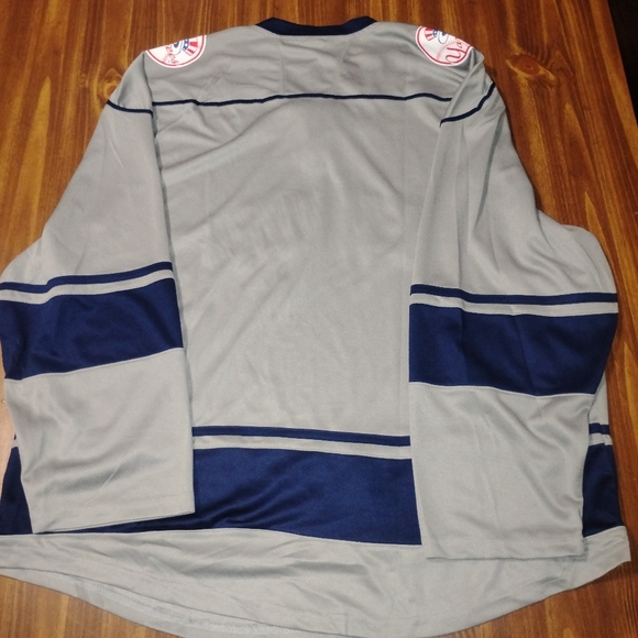 NY YANKEES HOCKEY JERSEY XL SGA 5/17/2024 BRONX NEW YORK excellent condition - Picture 2 of 5